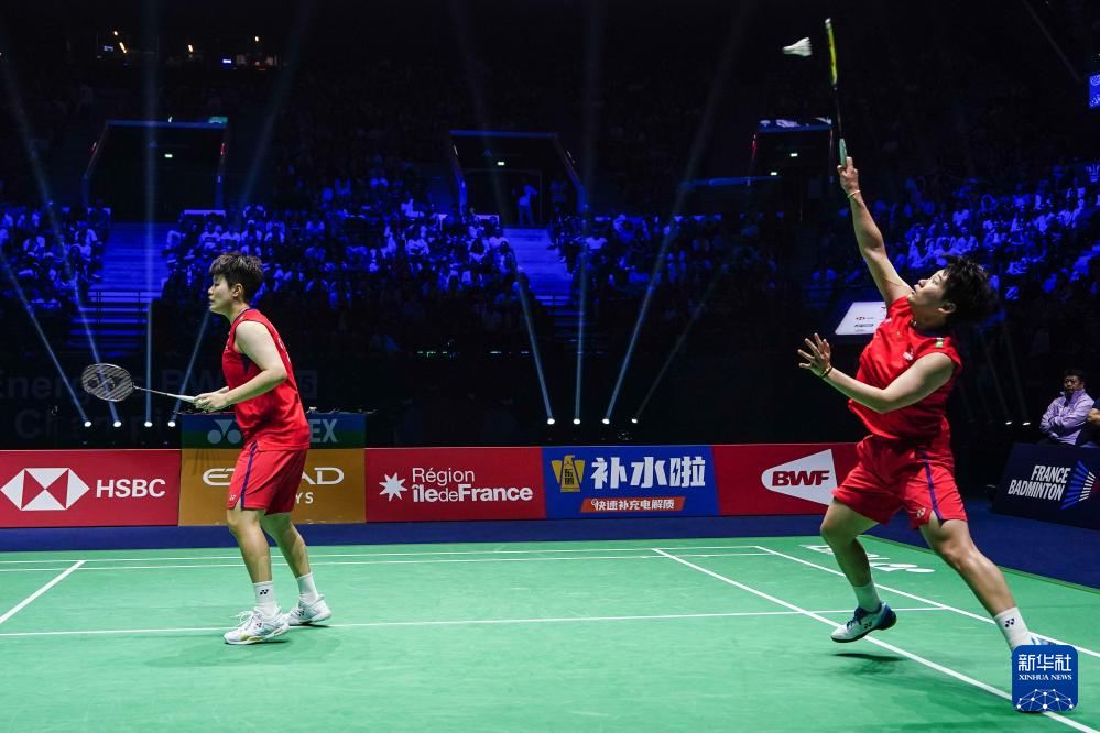 进攻性的反 进攻性的反