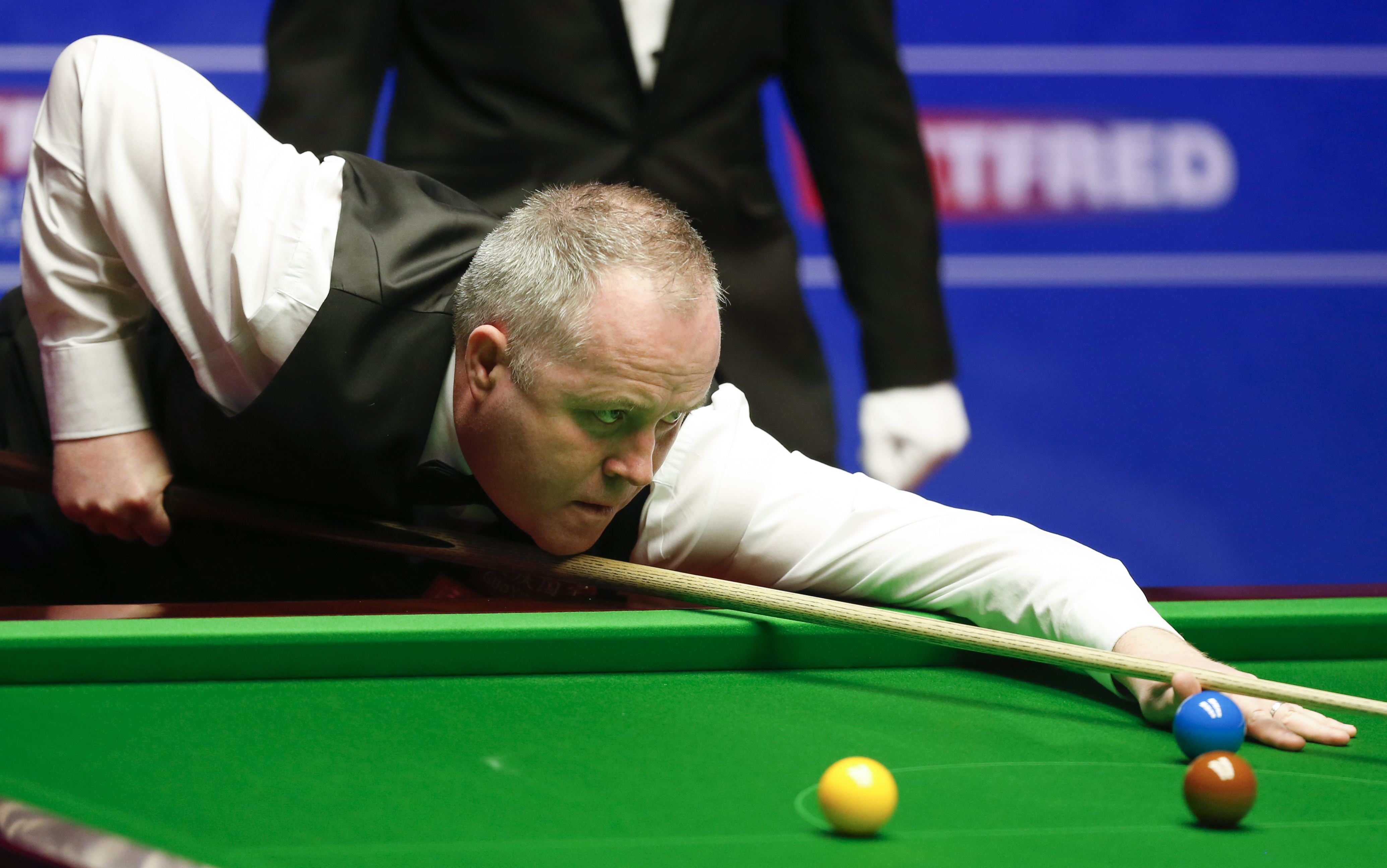 到前巨人退 到前巨人退