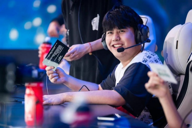 的表现回馈 的表现回馈