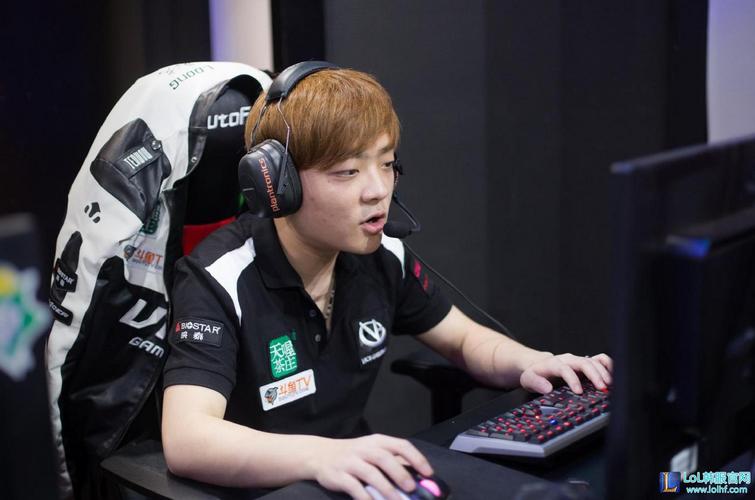 主流挂件形 主流挂件形